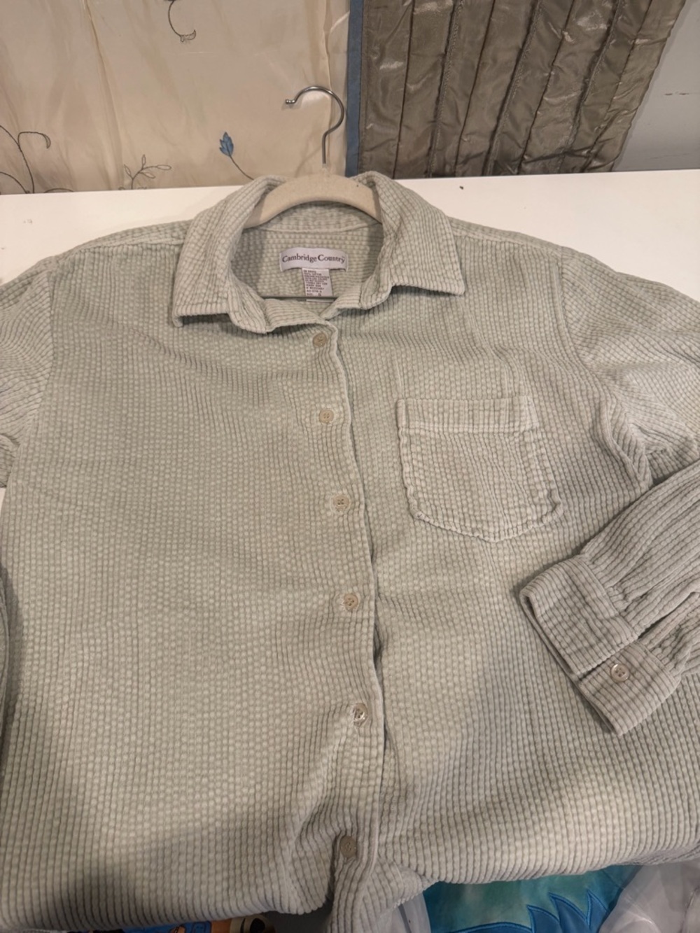 Vintage Women's Button-Front Tunic Shirt in Light Sage - Picture 3 of 5